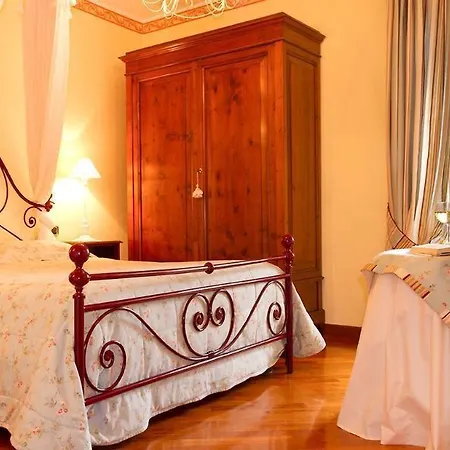 Pensionat Ripa Medici, Con Vista E Parcheggio Incluso 3*