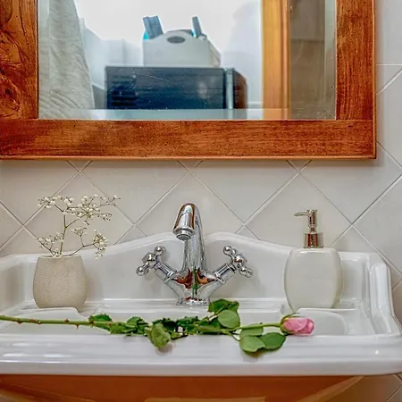 Ripa Medici, Con Vista E Parcheggio Incluso Guest house